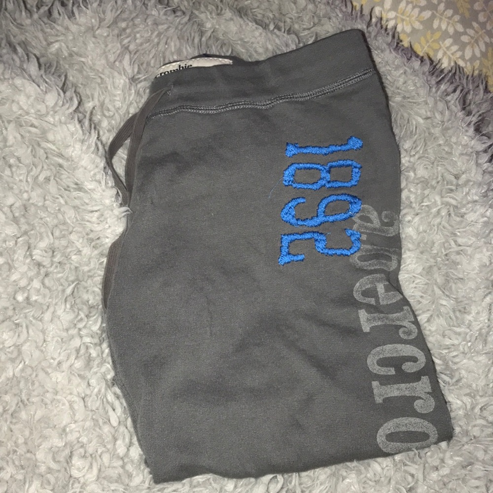 Abercrombie and Fitch Capri sweatpants
